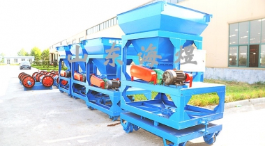 電桿喂料機(jī)